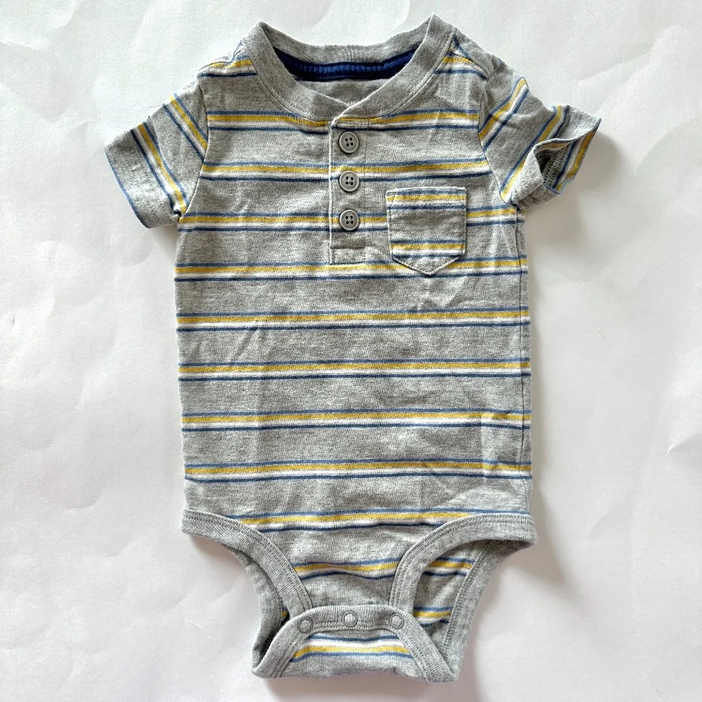 NWOT Osh Kosh Baby Boy Onesie 6M